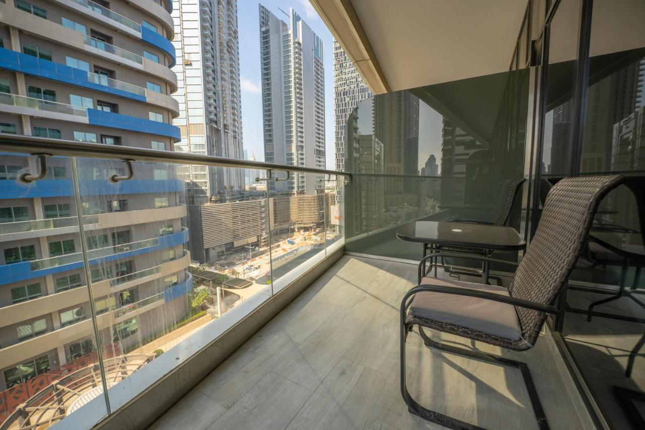 Fam Living - Rp Heights - 3 Mins Walk To Burj Khalifa & Dubai Mall Downtown דובאי מראה חיצוני תמונה