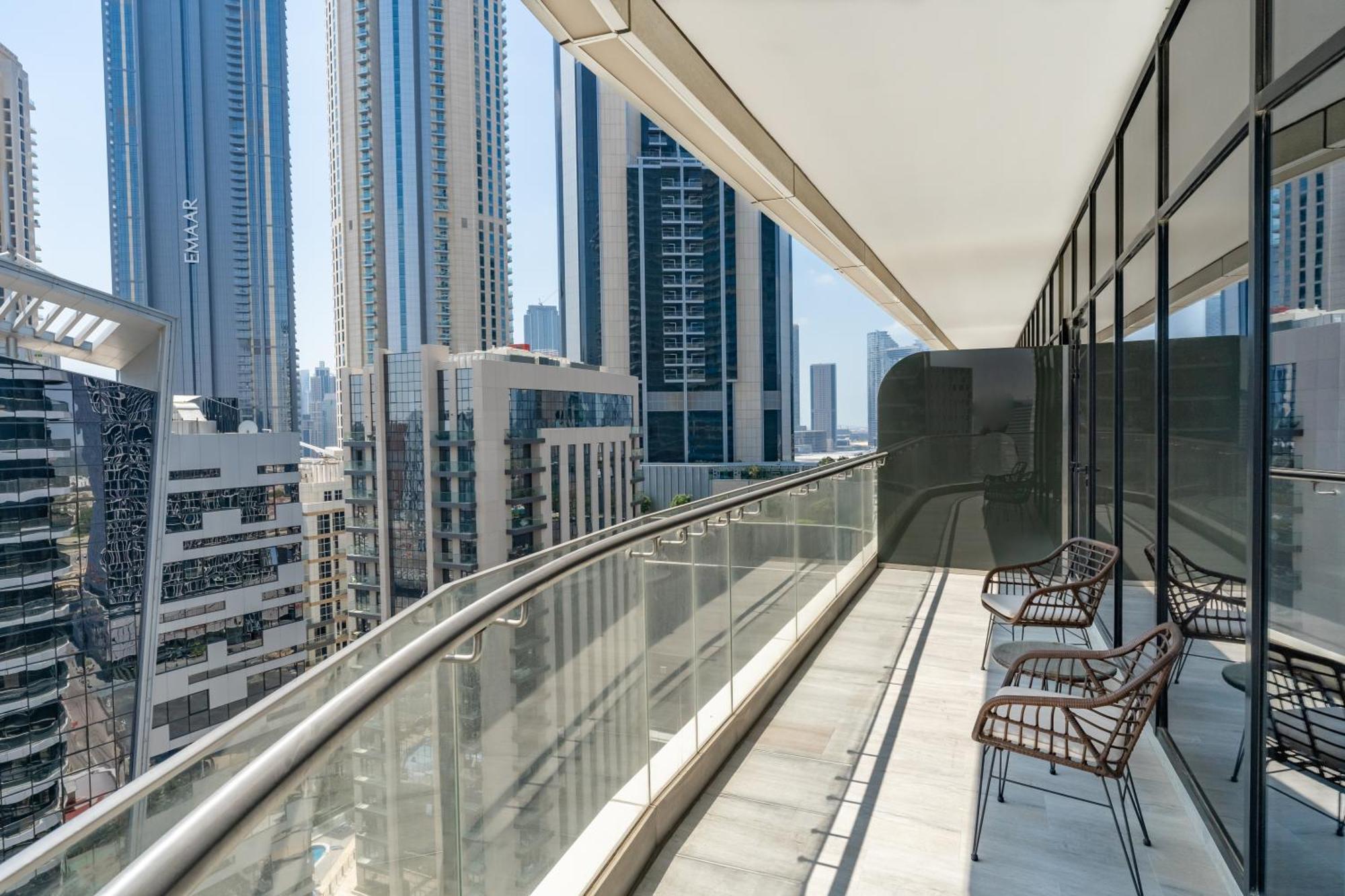 Fam Living - Rp Heights - 3 Mins Walk To Burj Khalifa & Dubai Mall Downtown דובאי מראה חיצוני תמונה